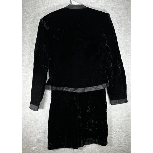 Vintage Nipon Coature 2 Piece Midi Skirt Suit Black Velour 4 Button Blazer - Picture 3 of 15